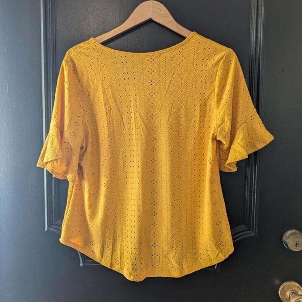 Mustard Yellow Eyelet Top Flutter Short Sleeve Tie Front Sz L Boho Festival - Picture 2 of 4